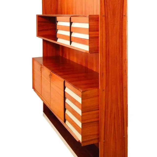 Mid-Century Modern Sky Terra Bookcase in the style of Osvaldo Borsani, 1960s For Sale - Image 3 of 5