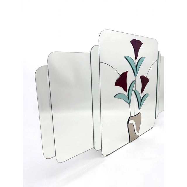 We have for your consideration a very gorgeous and large Postmodern 1980s wall mirror. Mirror consists of a skyscraper art...