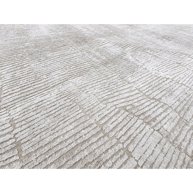 Rh Lasya Silk & Wool Rug – 12' × 15' Sand | Hand-Knotted Silk & Wool For Sale - Image 10 of 18