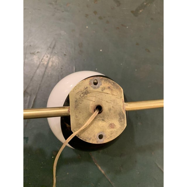 Art Deco Brass and Opaline Glass Wall Lamp, Italy, 1945 For Sale - Image 6 of 10