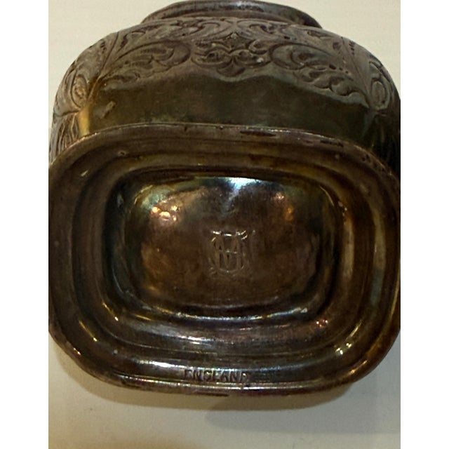 Pair of Vintage English Barker Ellis Silverplate Repoussé Salt & Pepper Shakers For Sale In Phoenix - Image 6 of 10