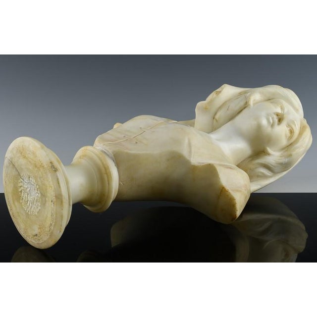 Alabaster Italian Alabaster Bust of a Young Woman, Circa 1900 For Sale - Image 8 of 9