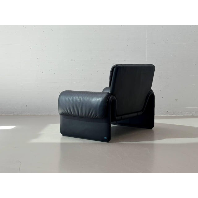 DS-2011 Black Leather Lounge Chair from De Sede, Switzerland, 1980s For Sale - Image 9 of 18