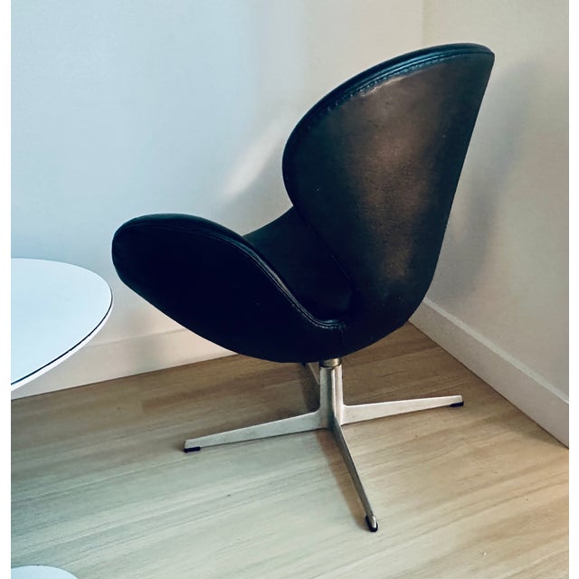 1970s 1970s Arne Jacobsen for Fritz Hansen Swan Lounge Chair Danish Mid Century Modern Vintage Scandinavian For Sale - Image 5 of 9