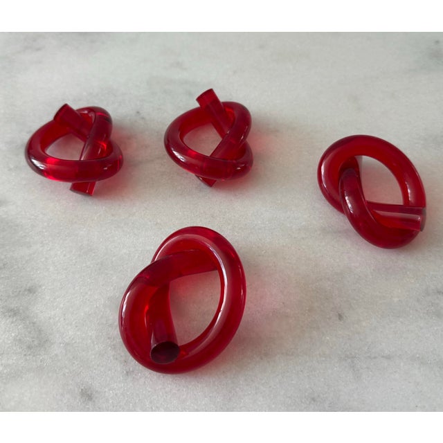 Mid 20th Century Set of 4 Red Lucite Acrylic Knot Napkin Rings Attributed to Dorothy Thorpe For Sale In Austin - Image 6 of 7