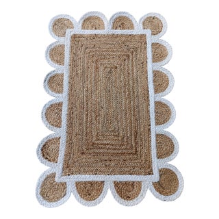 Handwoven Natural Jute Bath Rug With White Scalloped Border For Sale