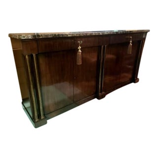 Late 20th Century Henredon Furniture Mahogany 4 Keyhole Marble Top Sideboard For Sale