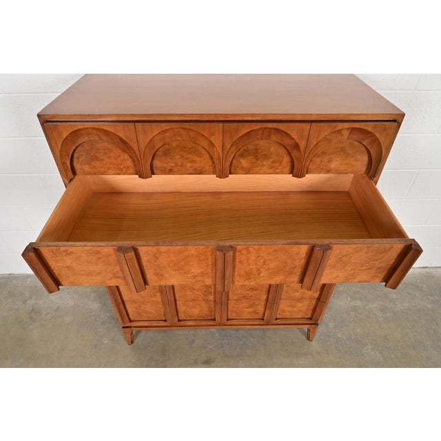 Wood T. H. Robsjohn-Gibbings Style Cherry and Burl Wood Highboy Dresser by Thomasville, 1960s For Sale - Image 7 of 12