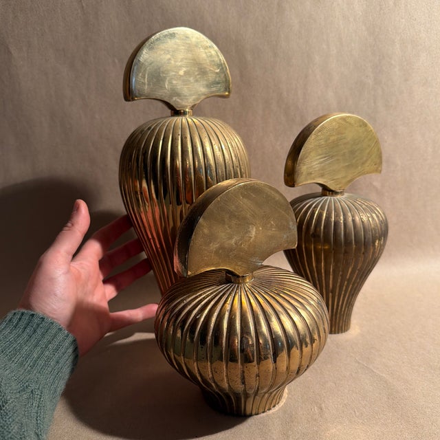 Crafted for the height of 1980s art deco decor, and crafted from solid brass, hefty and sophisticated manufacture. Ribbed...