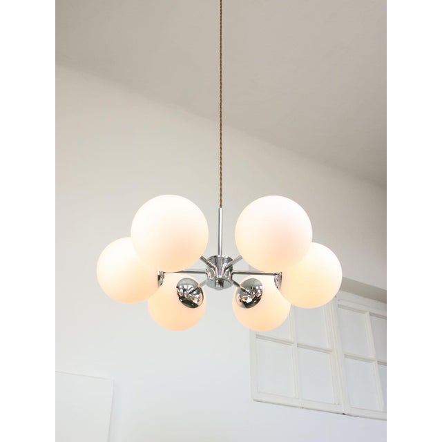 Italian Space Age Sputnik Chrome and Opaline Chandelier, 1970s For Sale - Image 18 of 18