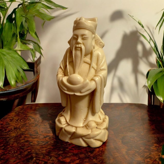 Vintage Carved Resin Chinese Sanxing Deity Figurines, Fuk, Luk, and Sau, Taoist Icons of Blessings, Prosperity and Longevity- Set of 3 For Sale - Image 9 of 12