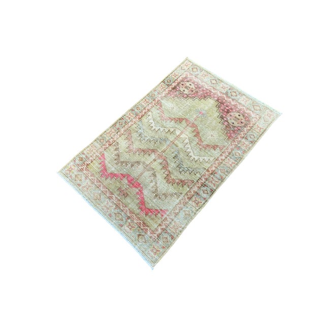 This is a beautiful, handknotted rug made using traditional techniques. with its unique patterns and natural colors, it...