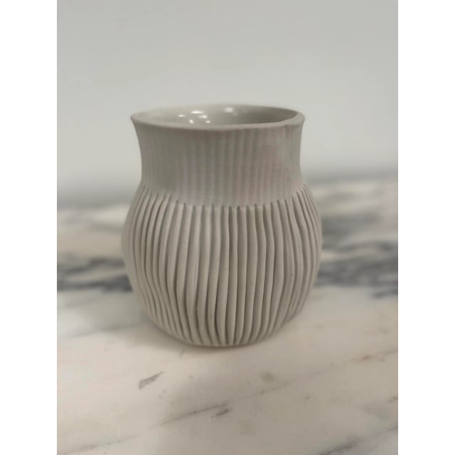 Cym Warkov Medium Ribbed Porcelain Vase For Sale - Image 4 of 8