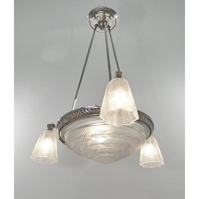 Atelier Petitot Petitot French Art Deco Chandelier 1930s - Stepped Chevron Geometric Glass For Sale - Image 4 of 10