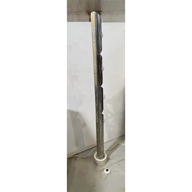Floor Lamp attributed to Reggiani, Italy, 1970s For Sale - Image 5 of 15