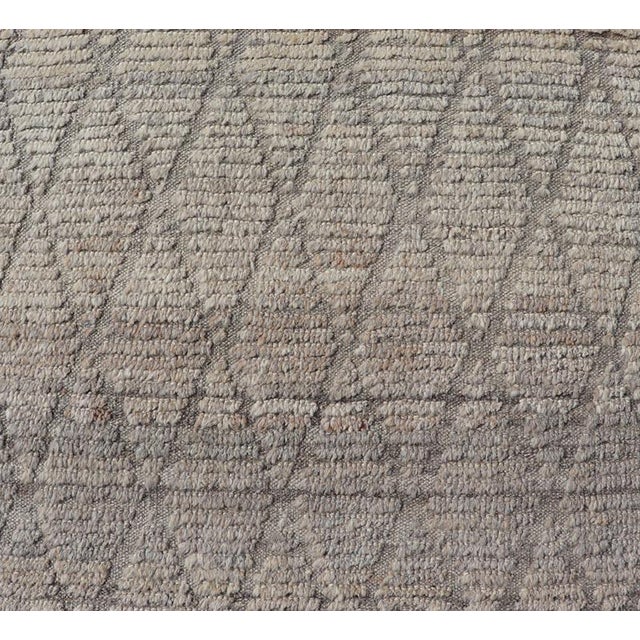 Modern Hand-Knotted Moroccan Rug With Diamond Design in Gray and Neutral Tones 2'9 X 9'5 For Sale In Atlanta - Image 6 of 11