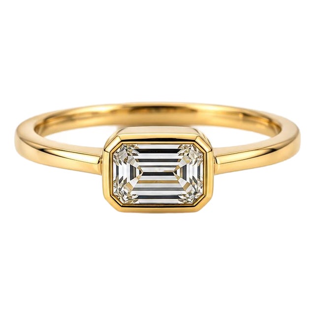 Mid 20th Century 14k Yellow Gold Bezel-Set 1 Carat Emerald Cut Diamond Ring, Size 7.5 For Sale