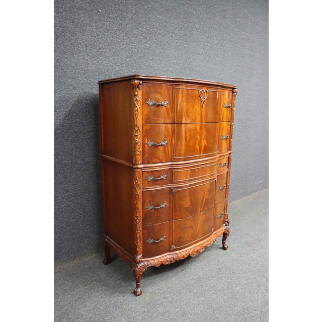 Mahogany Chippendale Style Claw and Ball Gentleman’s Chest For Sale - Image 4 of 11