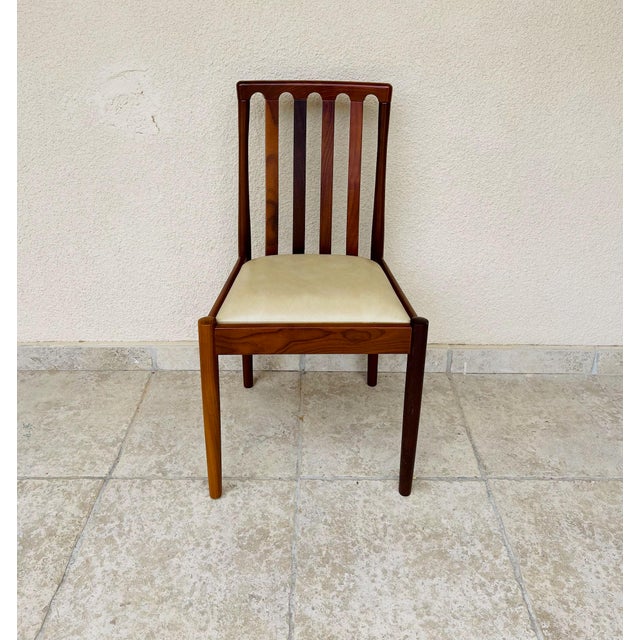 Scandinavian Chair in Walnut and Leather, 1960s For Sale - Image 10 of 10