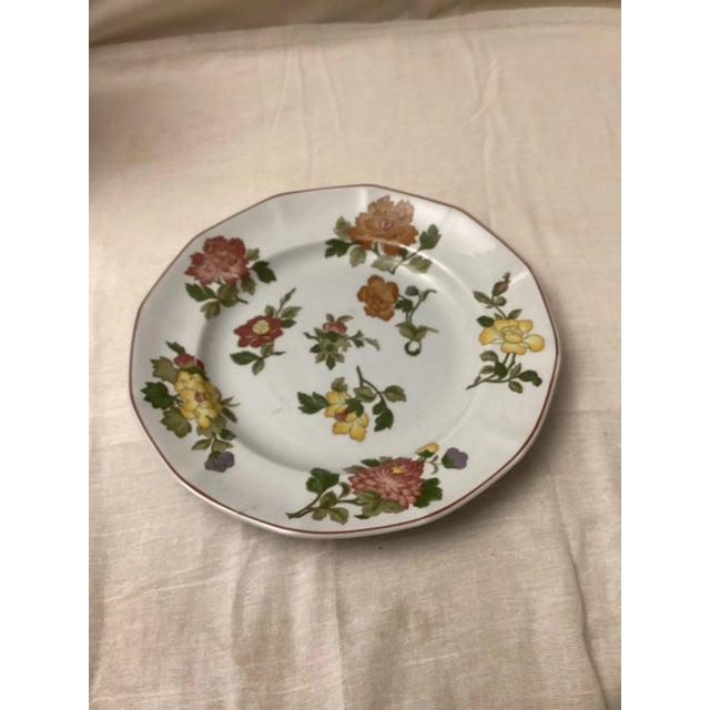 Wedgwood Vintage Wedgewood Kimino Dinner Plate Georgetown Collection For Sale - Image 4 of 4