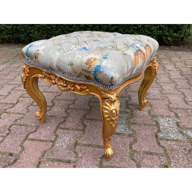 French 1980s French Artisan Louis XVI Gold Pistachio Bench For Sale - Image 3 of 7