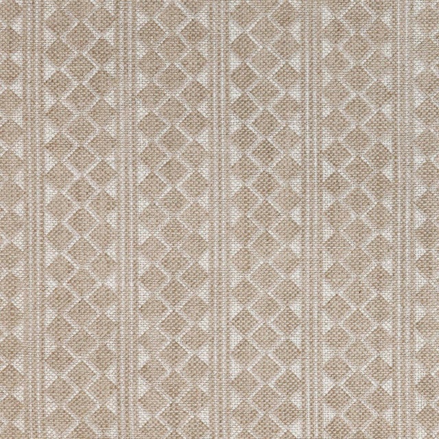 Shy Yard Fermoie Quantock Fabric in Neutral 008 For Sale