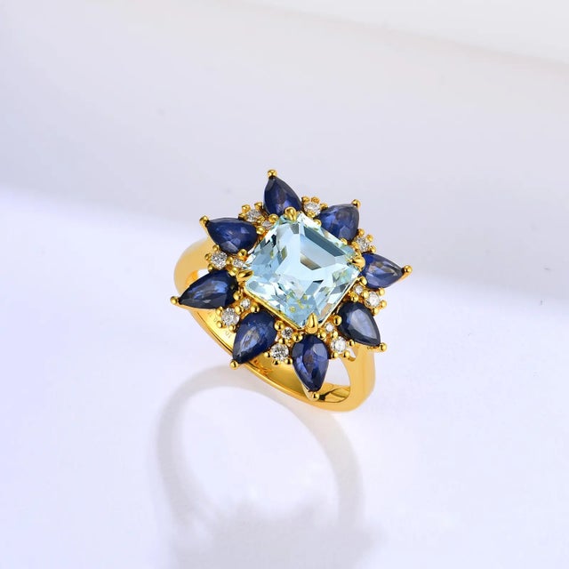 Nina Zhou Jewelry Nina Zhou Margeret Aquamarine Sapphire Diamond Cocktail Ring in 14k Yellow Gold, size 6.5 For Sale - Image 4 of 9