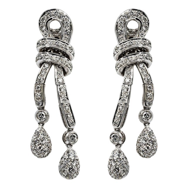 Late 20th Century Pair of 18k Italian Diamond Drop Earrings For Sale