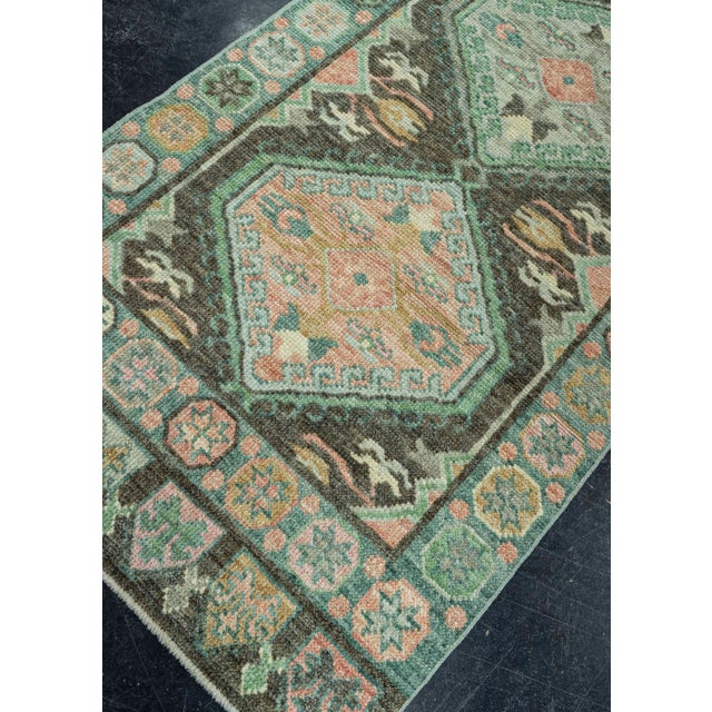 Turkish Oushak Rug 2'8" x 8'5" #20031 For Sale - Image 4 of 8