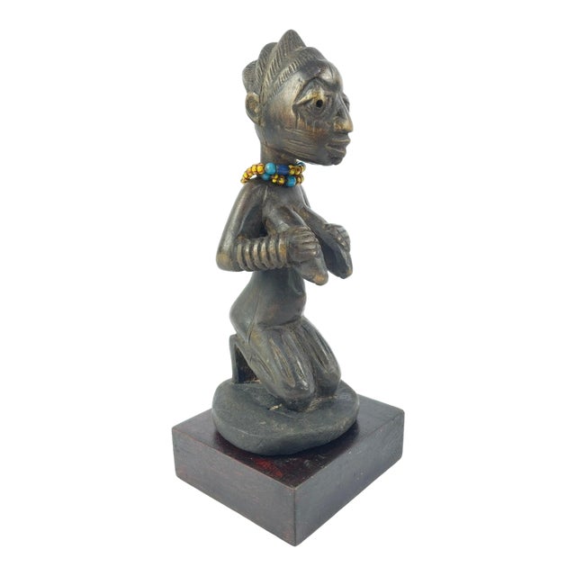 Early 20th Century Yoruba Kneeling Female Figure on Custom Base Nigeria For Sale