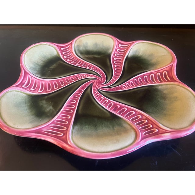 Late 19th Century French Majolica Pink Swirl Platter C. 1920's For Sale - Image 5 of 7