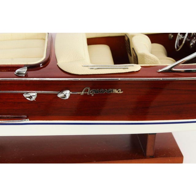 Riva Aquarama Speedboat Model with Cream Interior For Sale - Image 6 of 18
