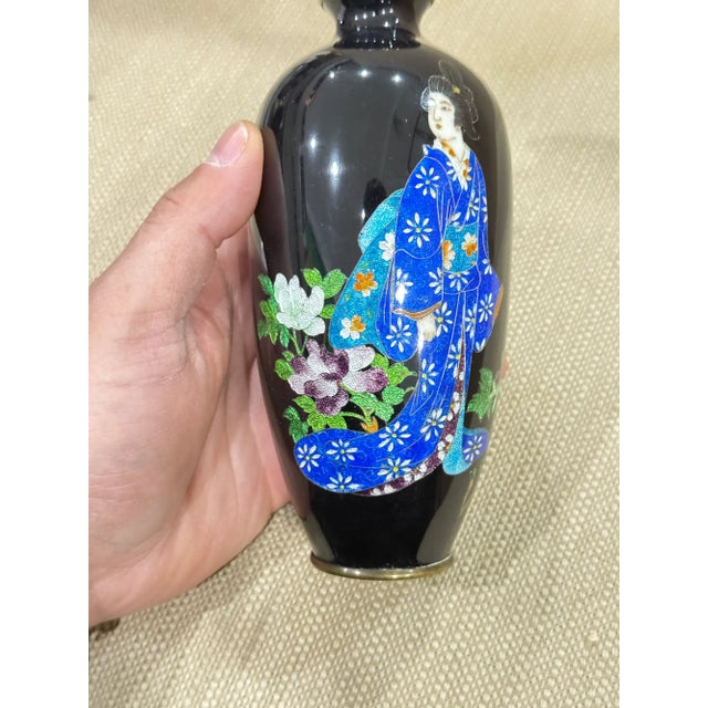 Meiji Japanese Cloisonne Enamel Vase With Bijin in Blue Kimono, Circa 1890 For Sale In New York - Image 6 of 9