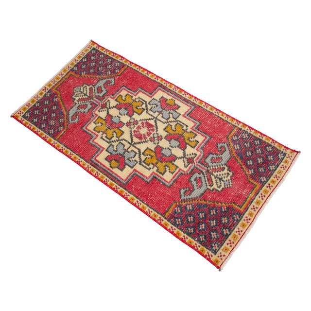 Textile Hand Knotted Low Pile Turkish Small Rug Entry Decor, Bath Mat - 19'' X 38'' For Sale - Image 7 of 14