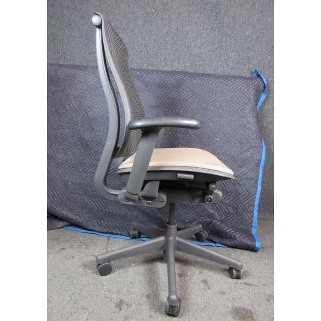Late 20th Century Herman Miller Office Chair For Sale - Image 9 of 11