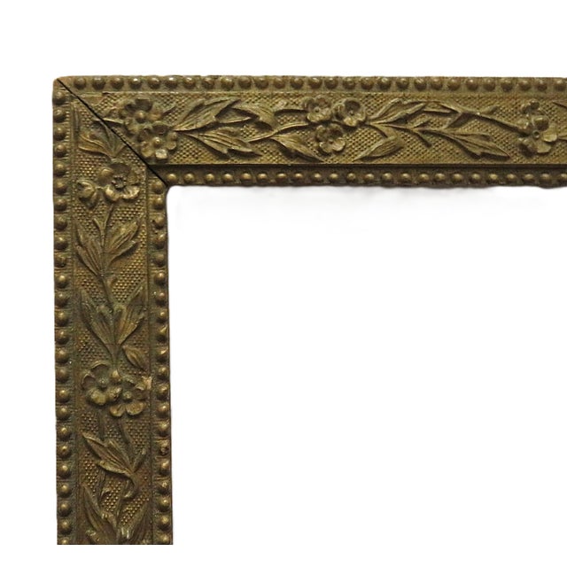 FREE SHIPPING ANYWHERE IN THE CONTINENTAL US! This is an antique gilt wood picture frame. 1870s-1880s. Elaborate flower...