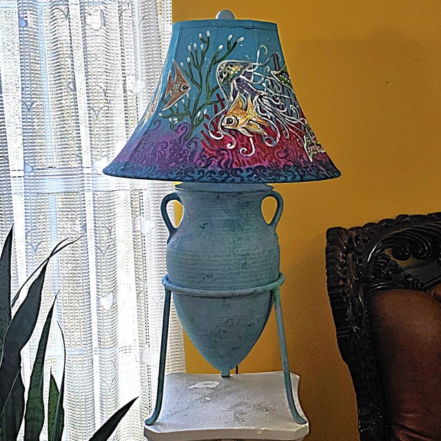 Late 20th Century Coastal Custom-Painted Coastal Ceramic Amphora Table Lamp With Mermaid & Seahorse Shade For Sale In Washington DC - Image 6 of 18