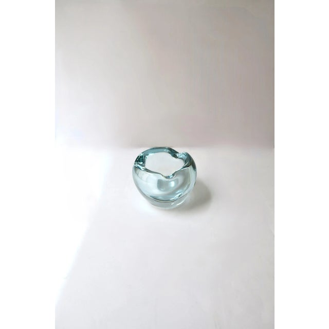 Daum France Crystal Bowl or Ashtray For Sale In New York - Image 6 of 11