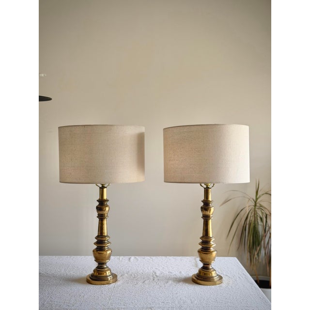 Hollywood Regency Vintage Brass Neoclassical Hollywood Regency Baluster Table Lamps With Linen Drum Shades - a Pair For Sale - Image 3 of 12