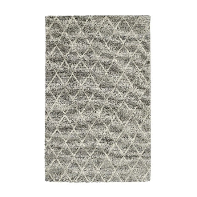Contemporary Soft Gray Diamond Loop Rug 5x8 For Sale - Image 3 of 3