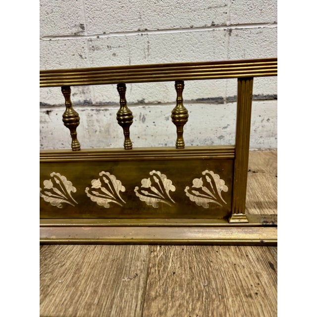 Late 19th Century Antique Victorian Traditional Brass Fireplace Fender For Sale - Image 5 of 10