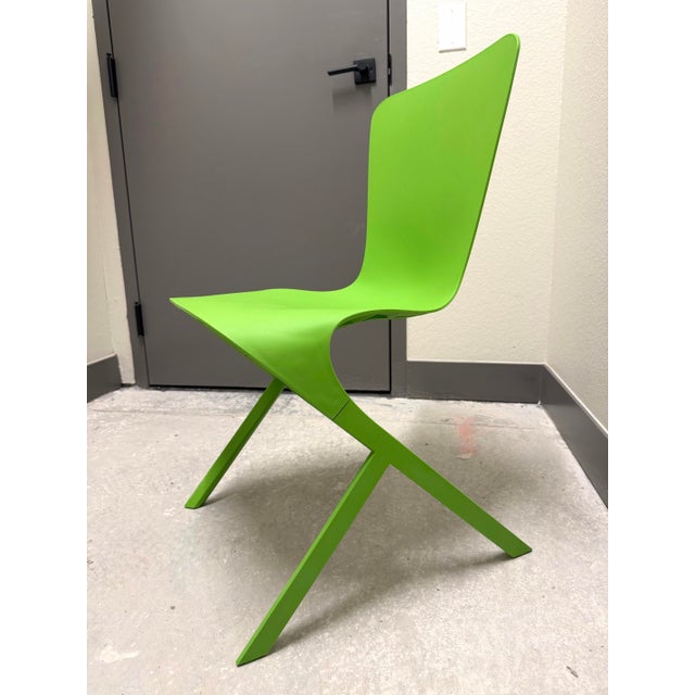 Set of two rare green chairs from Knoll, designed by David Adjaye. They were sold in 2013 and are beautiful statement...