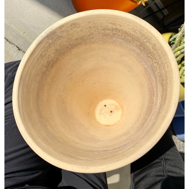 1960s 1960s Lagardo Tackett T-102 Bisque Hourglass Planter by Architectural Pottery For Sale - Image 5 of 11