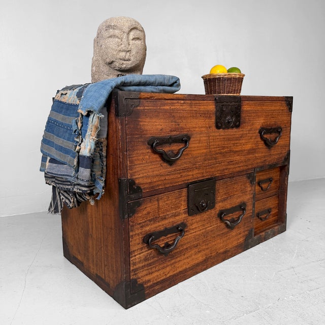 Antique Taishō Japanese Tansu Chest of Drawers, Japan, 1890s For Sale - Image 6 of 13