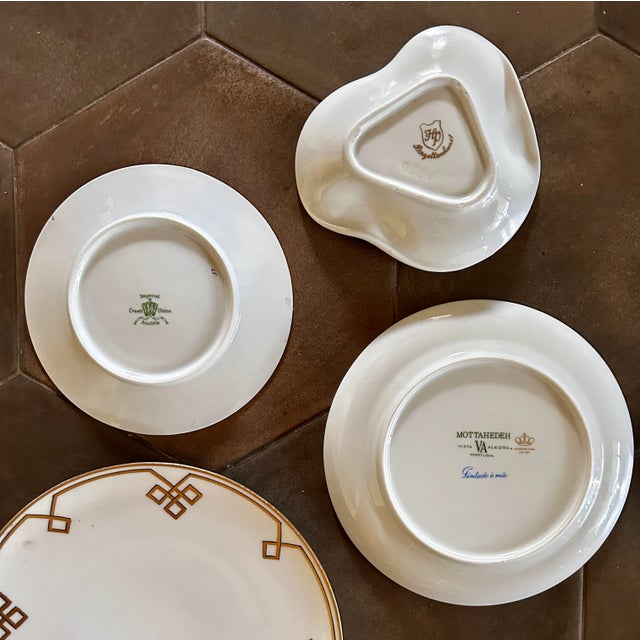 Vista Alegre Red and Gold Art Deco Coat of Arms Motif Wall Plate Curation- Set of 9 For Sale - Image 4 of 9