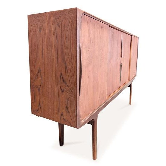 1950s Teak Credenza For Sale In New York - Image 6 of 9