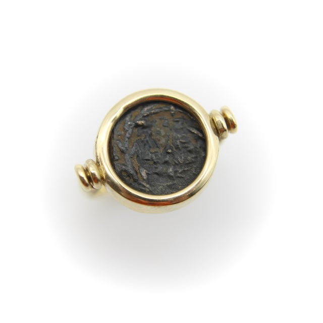 Vintage 14k Gold Ancient Coin Flip Ring, Size 6.5 For Sale In Los Angeles - Image 6 of 11