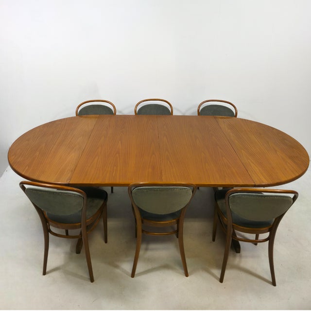 Vintage Chairs in Velours and Table from Thonet, 1970s, Set of 7 For Sale - Image 11 of 12