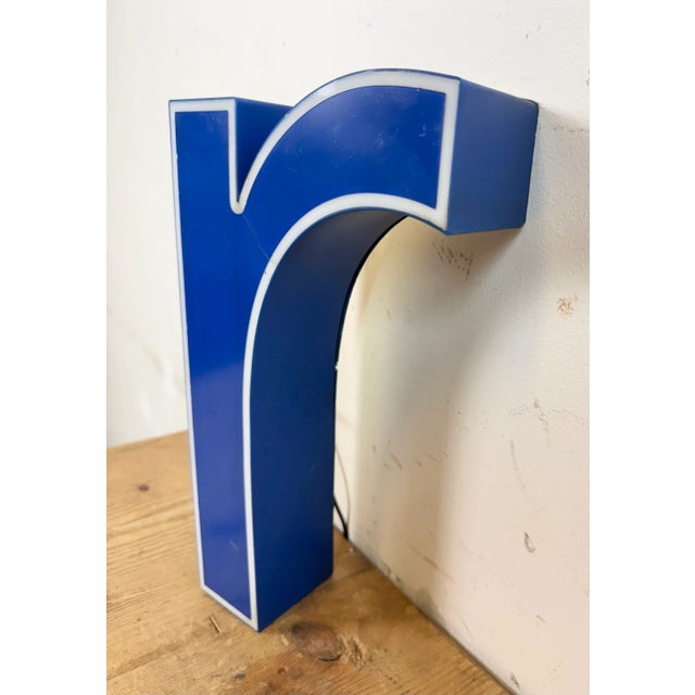 Vintage Blue Plastic Illuminated Letter R, 1970s For Sale - Image 4 of 14