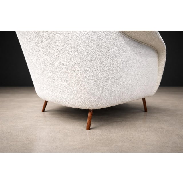 Metal Curva Armchair With Tubular Legs in Bouclé by Joaquim Tenreiro for Langenbach & Tenreiro, Brazilian Modern, 1960 For Sale - Image 7 of 18